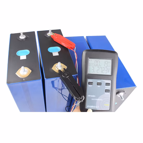 Tout nouveau 3.2V 280ah grade une cellule prismatique au phosphate de fer au lithium